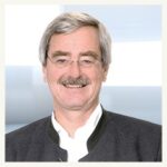 Dr. Neuhann