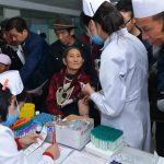 Ärzte und Patienten in Gannan