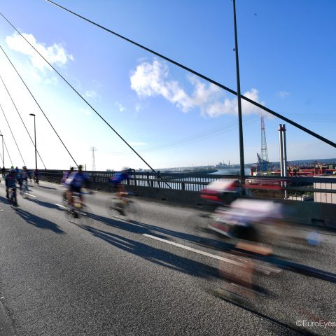 EuroEyes Cyclassics auf der Köhlbrandbrücke