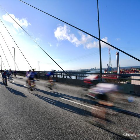 EuroEyes Cyclassics auf der Köhlbrandbrücke