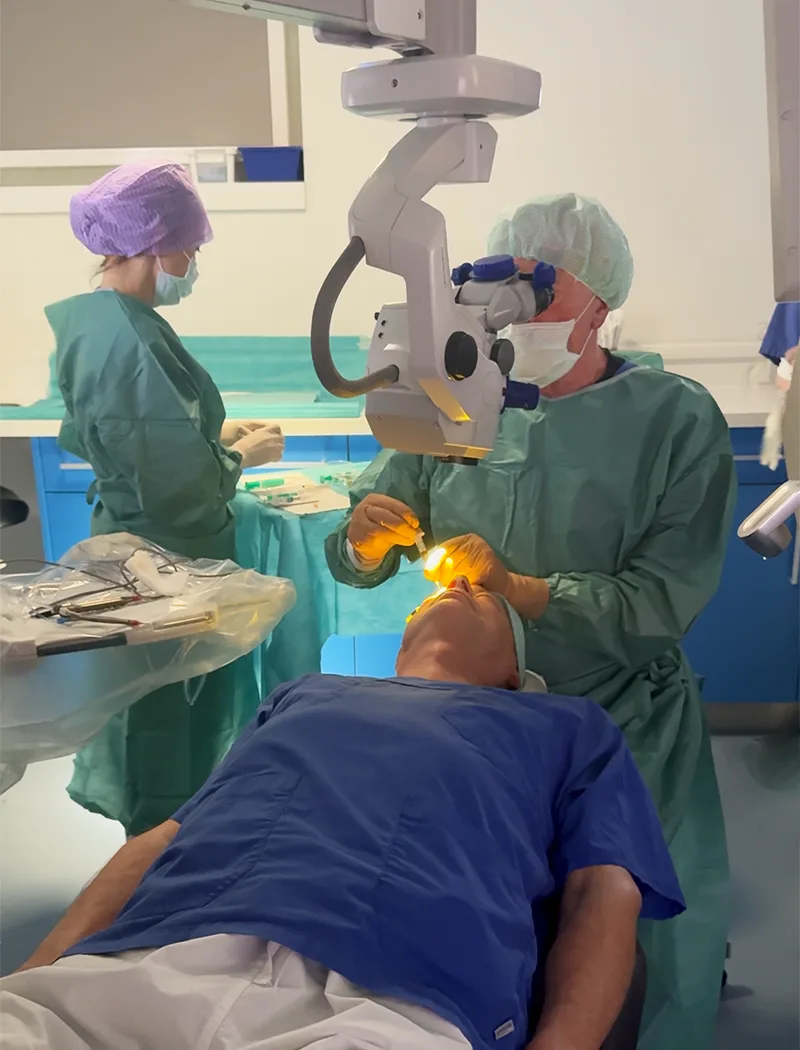 EuroEyes-Augenchirurg-Goeran-Helgason-wechselt-von-ICLzu-Trifokallinsen-02 EuroEyes Augenchirurg Goeran Helgason wechselt von ICLzu Trifokallinsen 02