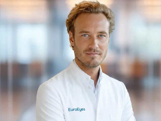 Dr. Niklas Grobecker
